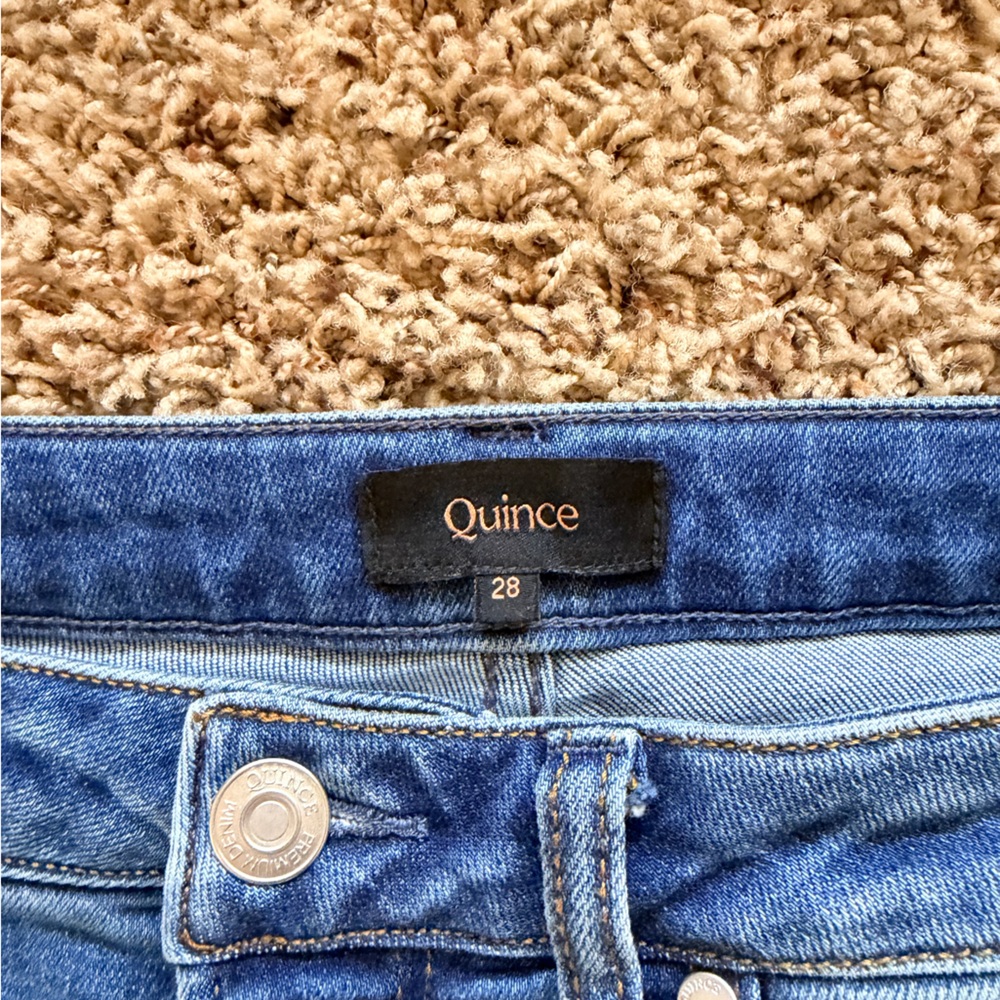 Quince Women’s Blue Frayed-Hem Straight Jeans - Picture 4 of 7